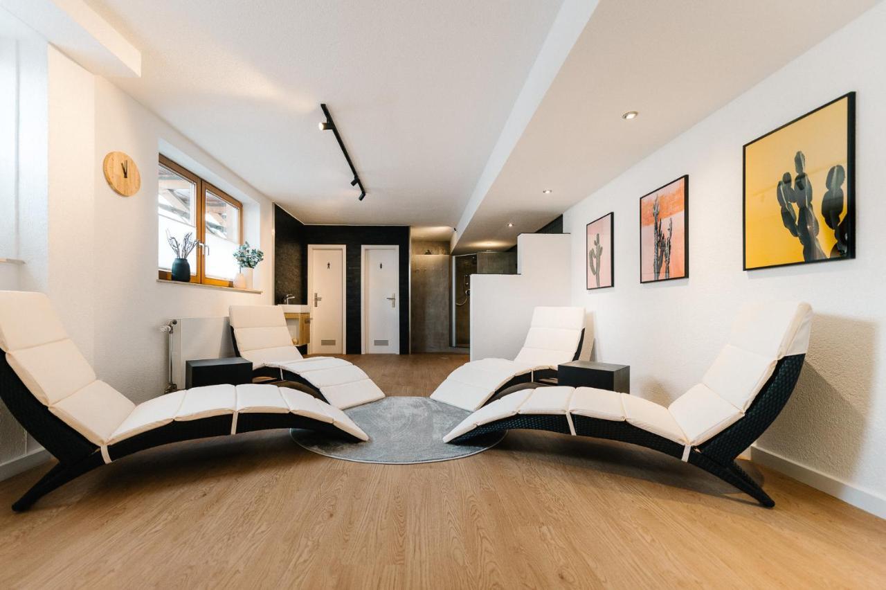 Moderne 2 Zi.-Fewo Blackforest Art Barrierefrei Naehe Freiburg Simonswald Exterior photo